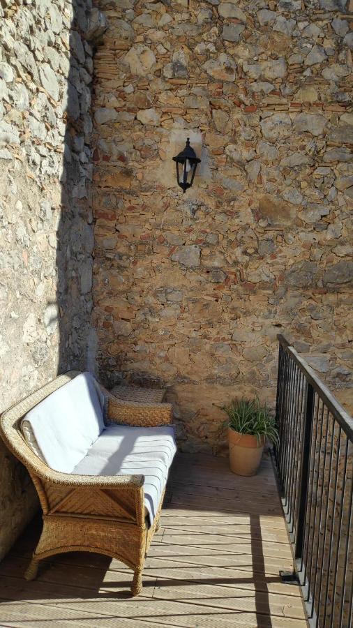 Mas Del Llop Blanc - Dog Friendly Hostal Rural - B&B Sobrestany Exterior photo